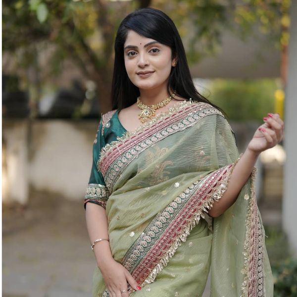 Premium Silk Saree Set (5)